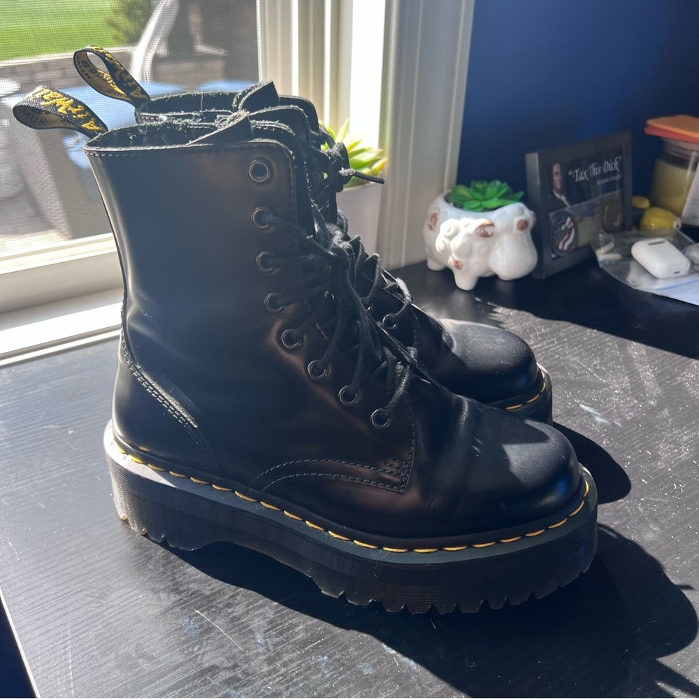 Platform Doc Martens